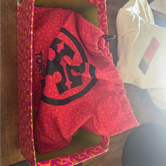 Tory Burch Black Leather Flats with Silver Logo - Picture 7 of 7